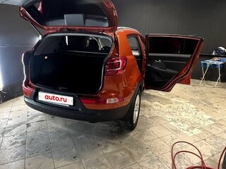 2011 Kia Sportage III, оранжевый, 850000 рублей, вид 4