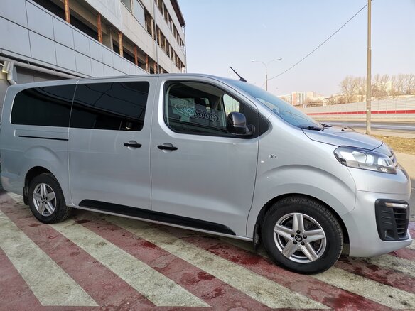 2021 Citroen SpaceTourer XL I, серебристый, 4500000 рублей - вид 2