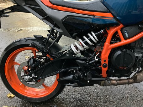 2025 KTM 390 Duke, синий, 550000 рублей, вид 5
