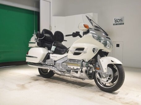 2008 Honda GL 1800 Gold Wing, белый, 813000 рублей, вид 3
