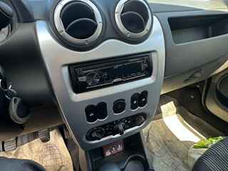 2014 Renault Sandero I, чёрный, 650000 рублей, вид 3