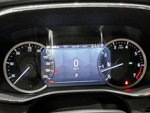 2023 Jaguar XF II Рестайлинг, чёрный, 4680000 рублей - вид 12