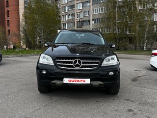 2008 Mercedes-Benz M-Класс 500 II (W164), чёрный, 1290000 рублей, вид 2