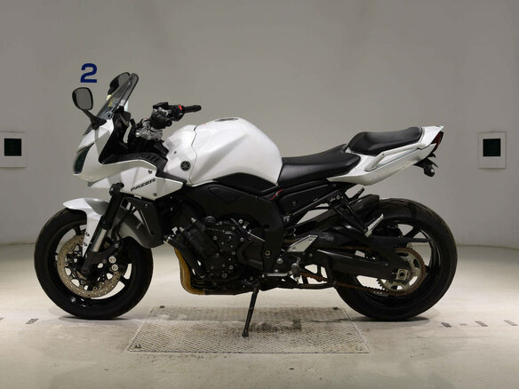 2010 Yamaha FZ1, белый, 420978 рублей - вид 1