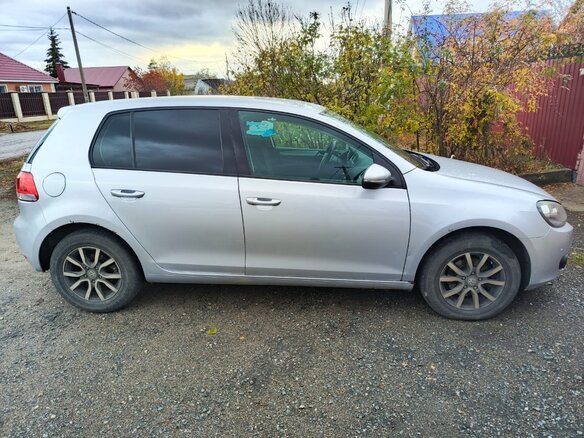 2009 Volkswagen Golf VI, серебристый, 800000 рублей - вид 1