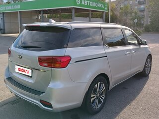 2020 Kia Carnival III, серый, 3120000 рублей, вид 4