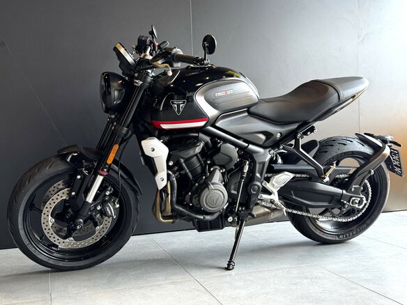 2021 Triumph Trident 660, чёрный, 930000 рублей - вид 3