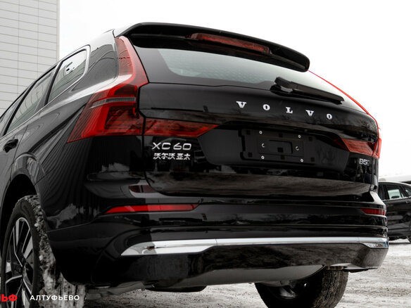 2025 Volvo XC60 II Рестайлинг 2, чёрный, 6990000 рублей - вид 22