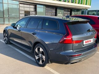 2020 Volvo V60 Cross Country II, синий, 3500000 рублей, вид 4