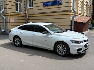 2016 Chevrolet Malibu IX, белый, 990000 рублей, вид 2