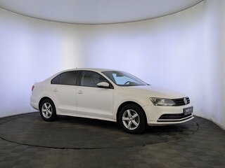 2015 Volkswagen Jetta VI Рестайлинг, белый, 1116000 рублей, вид 3