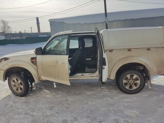 2009 Ford Ranger II Рестайлинг, белый, 800000 рублей, вид 5