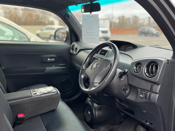 2016 Toyota bB II Рестайлинг, чёрный, 1345678 рублей - вид 5
