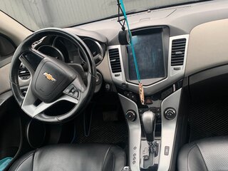 2011 Chevrolet Cruze I, чёрный, 715000 рублей, вид 3