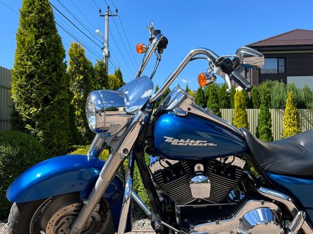 2005 Harley-Davidson Road King, синий, 750000 рублей, вид 2