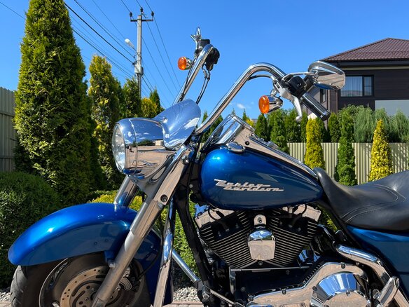 2005 Harley-Davidson Road King, синий, 750000 рублей - вид 1