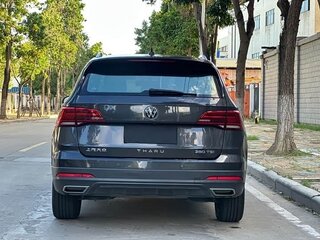 2023 Volkswagen Tharu I, серый, 1720008 рублей, вид 5