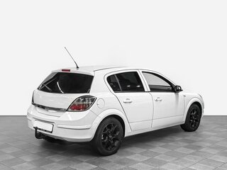 2008 Opel Astra 6-speed H Рестайлинг, белый, 535000 рублей, вид 3