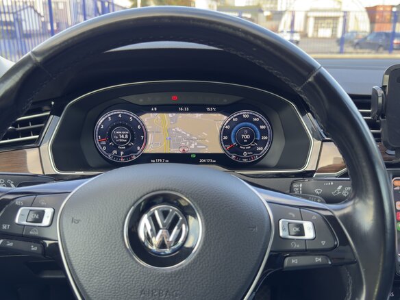 2015 Volkswagen Passat B8, чёрный, 1525000 рублей - вид 15