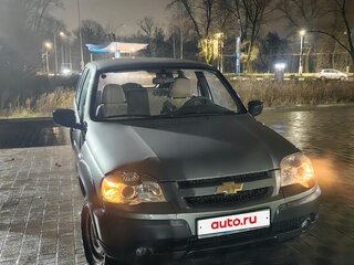 2012 Chevrolet Niva I Рестайлинг, серый, 550000 рублей, вид 2
