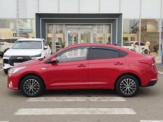 2020 Hyundai Solaris II Рестайлинг, красный, 1430000 рублей, вид 4