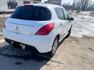 2011 Peugeot 308 I Рестайлинг, белый, 450000 рублей, вид 4