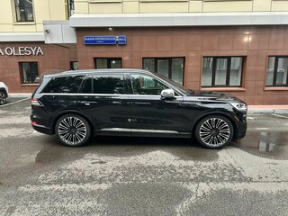 2020 Lincoln Aviator II, белый, 6000000 рублей, вид 1