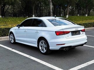 2020 Audi A3 III (8V) Рестайлинг, белый, 1400000 рублей, вид 5