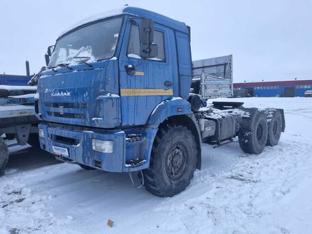 2017 КамАЗ 43118, оранжевый, 1849413 рублей, вид 1