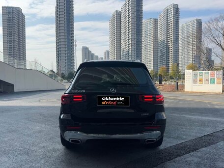 2026 Mercedes-Benz GLB 220 I (X247) Рестайлинг, чёрный, 4240000 рублей, вид 4
