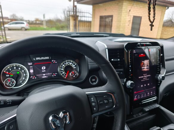 2024 Ram 1500 Quad Cab V Рестайлинг, чёрный, 7000000 рублей - вид 8
