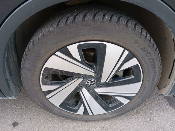 2023 Volkswagen Tiguan L II Рестайлинг (China Market), чёрный, 3986700 рублей - вид 9