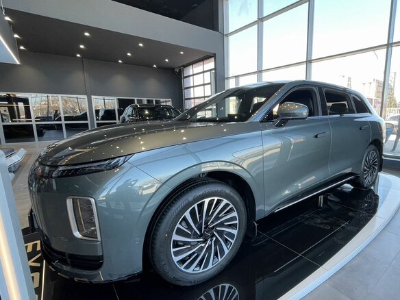 2025 Exeed Exlantix ET, серый, 6990000 рублей - вид 6