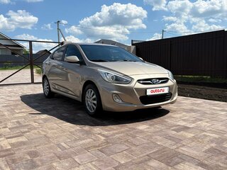 2014 Hyundai Solaris I, бежевый, 600000 рублей, вид 3