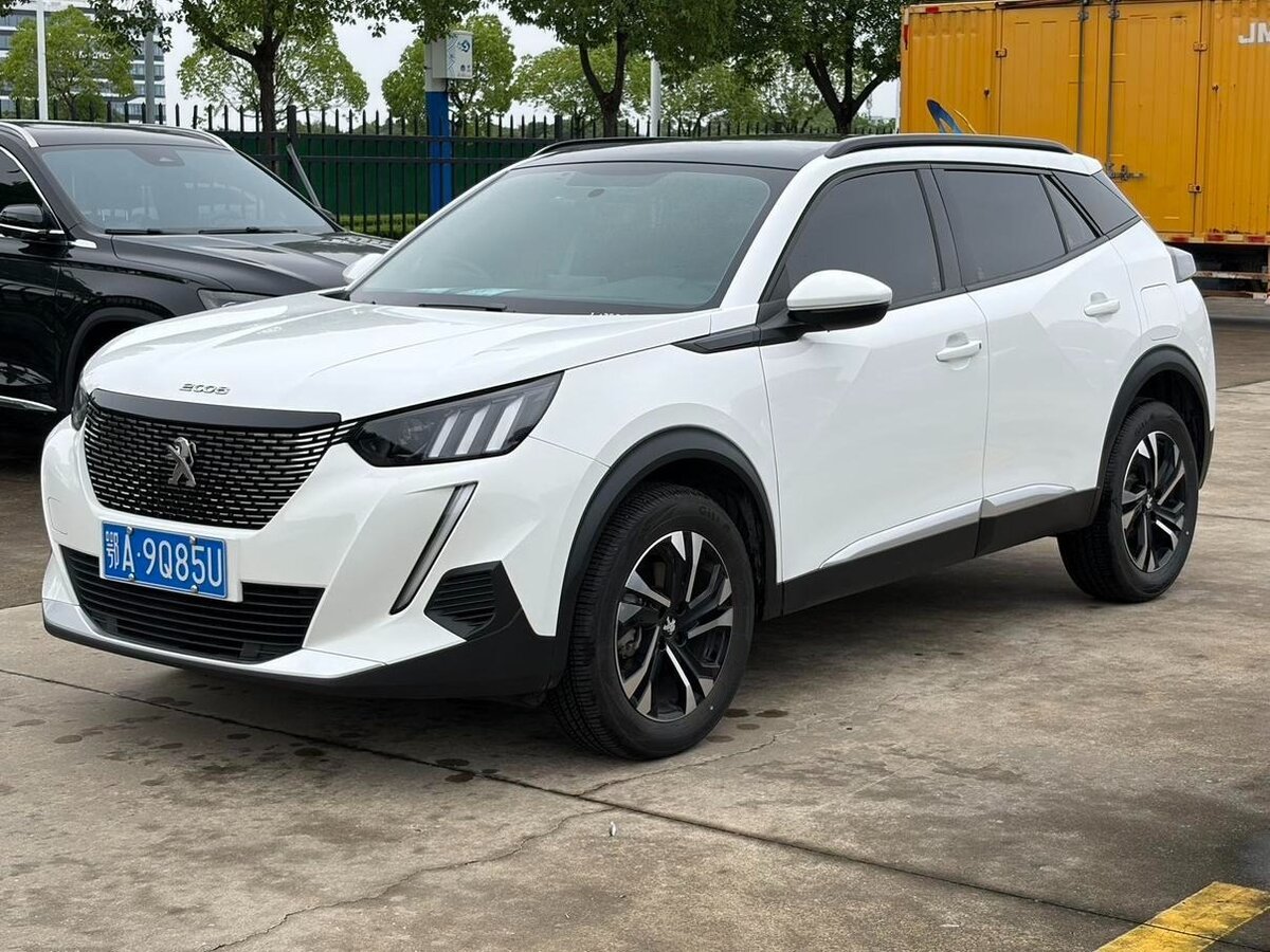 Открыть фотографии: Peugeot 2008 II