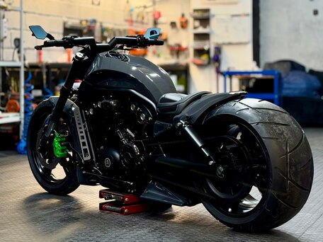 2012 Harley-Davidson V-Rod, серый, 2900000 рублей, вид 2