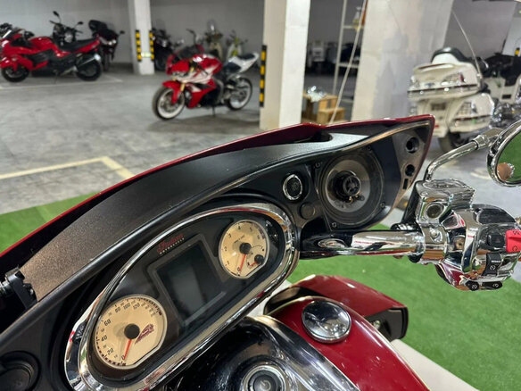 2015 Indian Roadmaster, красный, 920000 рублей - вид 19