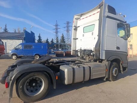 2023 Mercedes-Benz Actros, белый, 12000000 рублей, вид 4