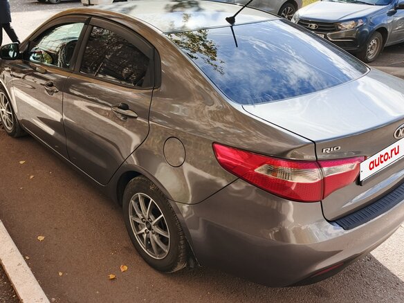 2014 Kia Rio III, серый, 890000 рублей - вид 2