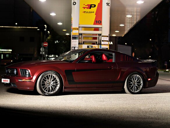 2005 Ford Mustang V, пурпурный, 3300000 рублей - вид 27