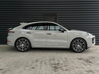 2025 Porsche Cayenne Coupé III Рестайлинг, серый, 21400000 рублей, вид 5