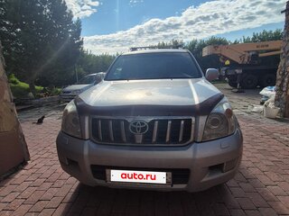 2005 Toyota Land Cruiser Prado 5-speed 120 Series, серебристый, 1550000 рублей, вид 1
