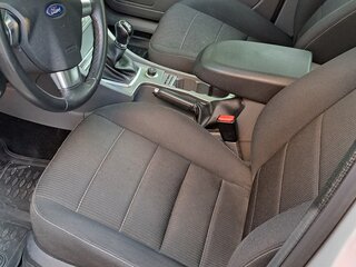 2011 Ford Focus II Рестайлинг, серебристый, 780000 рублей, вид 5