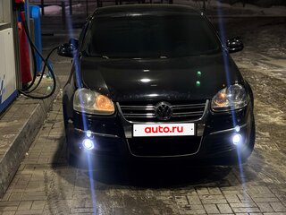 2008 Volkswagen Jetta V, чёрный, 450000 рублей, вид 3