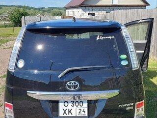 2012 Toyota ISis I Рестайлинг, чёрный, 1390000 рублей, вид 4