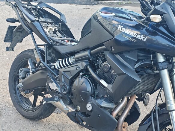 2012 Kawasaki Versys 650, чёрный - вид 3