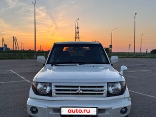 1999 Mitsubishi Pajero iO, белый, 499000 рублей, вид 1