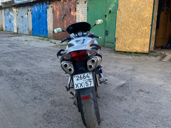 2006 Honda VFR 800, серый, 600000 рублей - вид 4