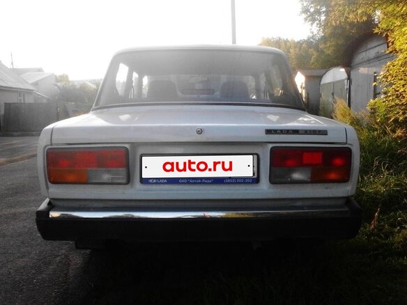 2011 Lada (ВАЗ) 2107, белый, 500000 рублей - вид 1