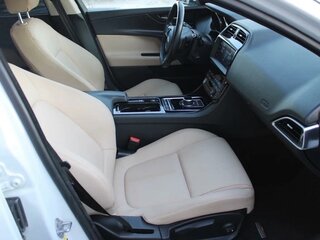 2018 Jaguar XE I, белый, 2600000 рублей, вид 5